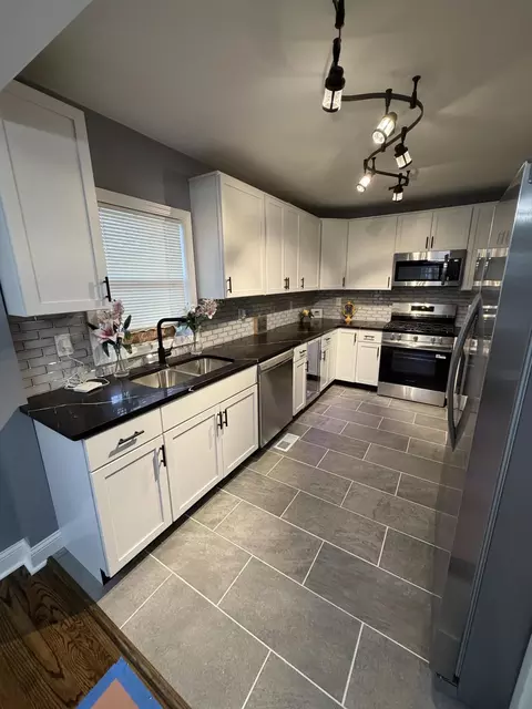 Kitchen - 4501 Richard Gordon Hatcher Blvd, Gary, IN 46408 photo 1 of 5