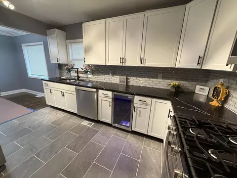 Kitchen - 4501 Richard Gordon Hatcher Blvd, Gary, IN 46408 photo 3 of 5