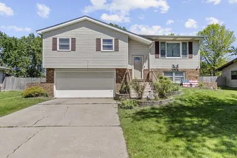 3193 Hickory St, Portage, IN 46368