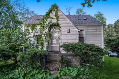 6275 Randolph St, Hobart, IN 46342