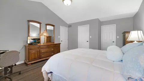 Bedroom - 956 Cornwallis Ln, Munster, IN 46321 photo 2 of 3