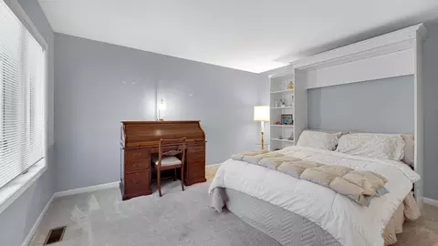 Bedroom - 956 Cornwallis Ln, Munster, IN 46321 photo 3 of 3
