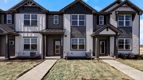 9025 Remington Way, Saint John, IN 46373