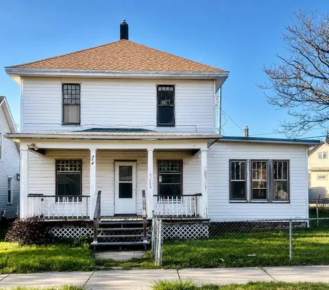 714 E 10th St, Michigan City, IN 46360
