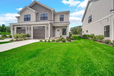 15 Moorebrooke Rd, Michigan City, IN 46360
