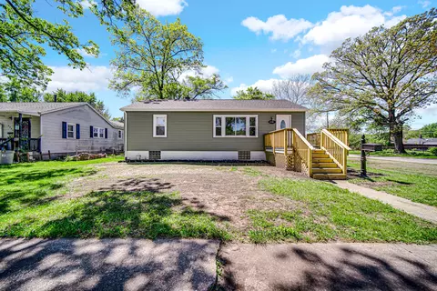 2704 Lake St, Lake Station, IN 46405