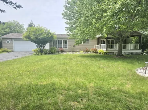 11276 N 500, Wheatfield, IN 46392