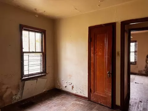 4004 Jackson St, Gary, IN 46408 photo 4