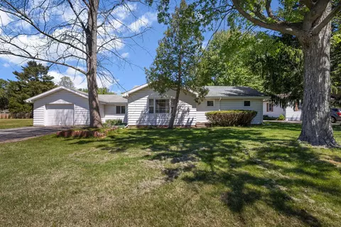 7145 Pippin Dr, Michigan City, IN 46360