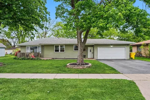 835 N Indiana St, Griffith, IN 46319
