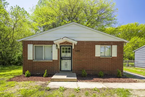 1088 Hobart St, Gary, IN 46406