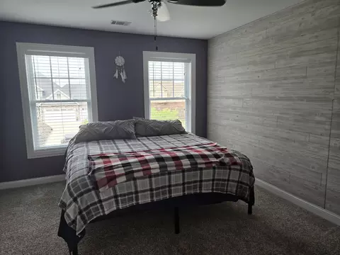 Bedroom - 9835 Meadow Rose Ln, Saint John, IN 46373 photo 5 of 11