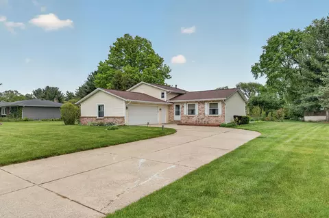 340 Independence Dr, Valparaiso, IN 46383
