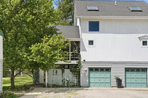 11 Tryon Farm Ln, Michigan City, IN 46360