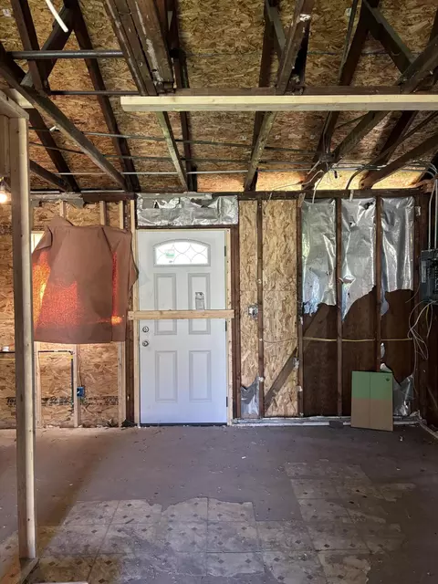 Entry Way - 1142 Gibson Pl, Gary, IN 46403 photo 1 of 2