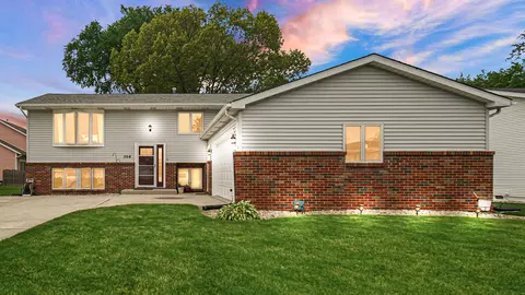 508 James Wittchen Dr, Schererville, IN 46375