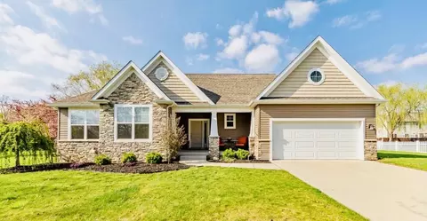 13 Covington Dr, Valparaiso, IN 46385