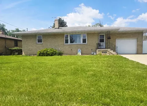 8606 Calumet Ave, Munster, IN 46321