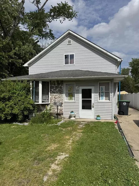 41 N Michigan Ave, Hobart, IN 46342