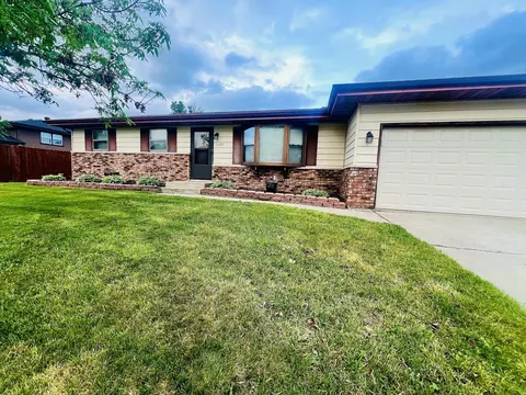 3249 May St, Portage, IN 46368