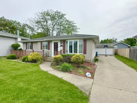 2918 100th St, Highland, IN 46322