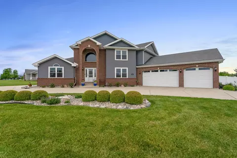 8692 W 156th Ct, Lowell, IN 46356