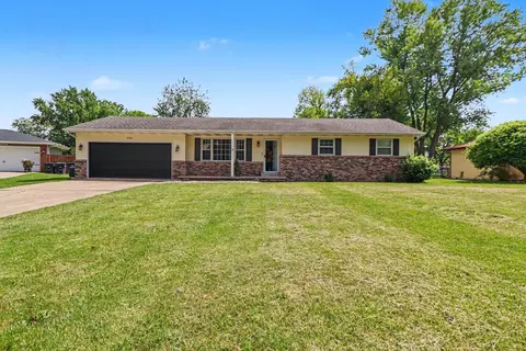 5531 Morehouse Ct, Portage, IN 46368