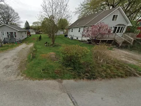 921 Fleming, Hobart, IN 46342