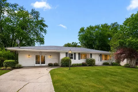 766 Fremont Rd, Valparaiso, IN 46385