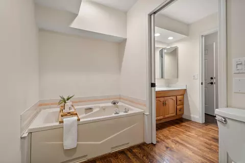 Bath - 332 E 650, La Porte, IN 46350 photo 5 of 7