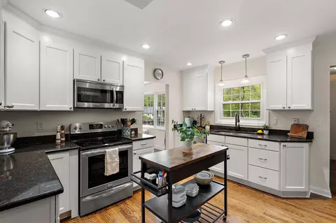 Kitchen - 332 E 650, La Porte, IN 46350 photo 1 of 5