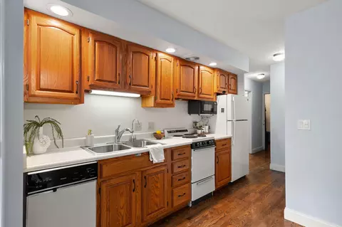 Kitchen - 332 E 650, La Porte, IN 46350 photo 5 of 5