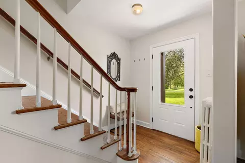 Entry Way - 332 E 650, La Porte, IN 46350 photo 3 of 4