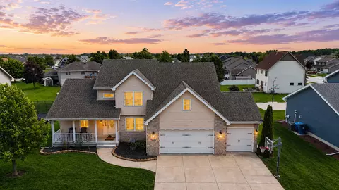 5849 Wildrose Ln, Schererville, IN 46375