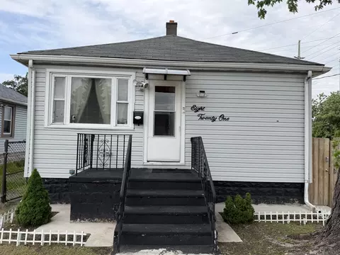 821 Huehn St, Hammond, IN 46327