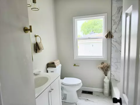 Bath - 4488 Madison St, Gary, IN 46408 photo 1 of 4