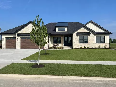 9864 Switch Grass, Saint John, IN 46373
