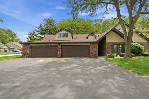 2023 Dorchester Ln #1, Schererville, IN 46375