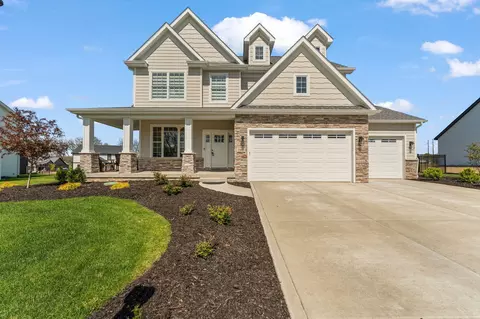 2903 Whispering Brook Ln, Valparaiso, IN 46385