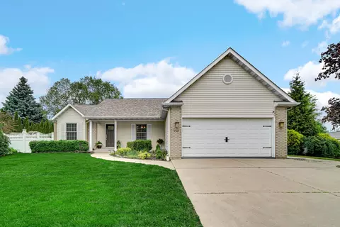 950 Port Cir, Hobart, IN 46342