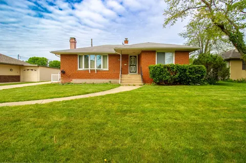 7920 Harrison Ave, Munster, IN 46321