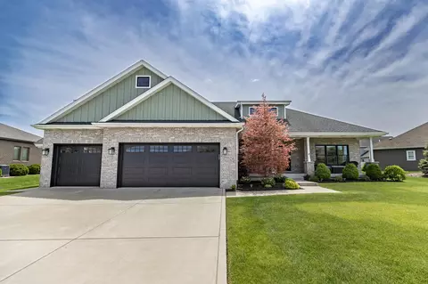 9863 Elle Ave, Saint John, IN 46373