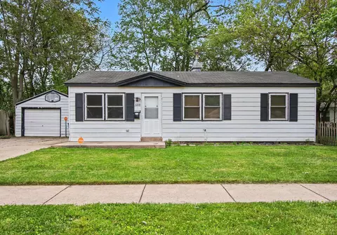 3228 163rd St, Hammond, IN 46323