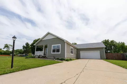 304 Alan John Dr, Westville, IN 46391