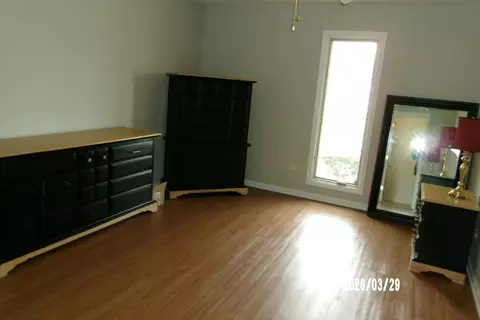 Bedroom - 405 Old Stone Rd #E2, Munster, IN 46321 photo 3 of 7