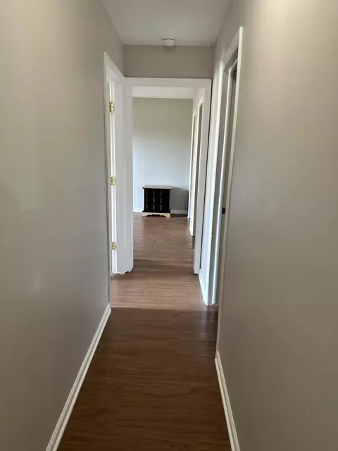 Entry Way - 405 Old Stone Rd #E2, Munster, IN 46321 photo 2 of 2