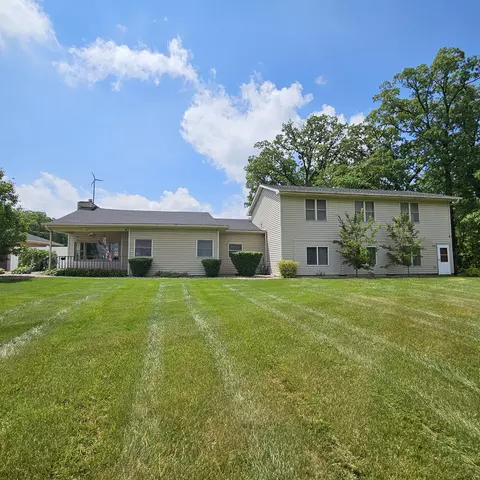 11512 Parrish Ave, Cedar Lake, IN 46303
