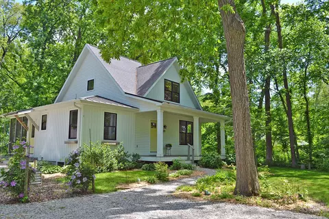 279 S 150, Valparaiso, IN 46383