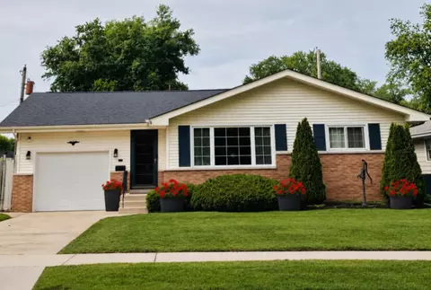 118 Minter Dr, Griffith, IN 46319