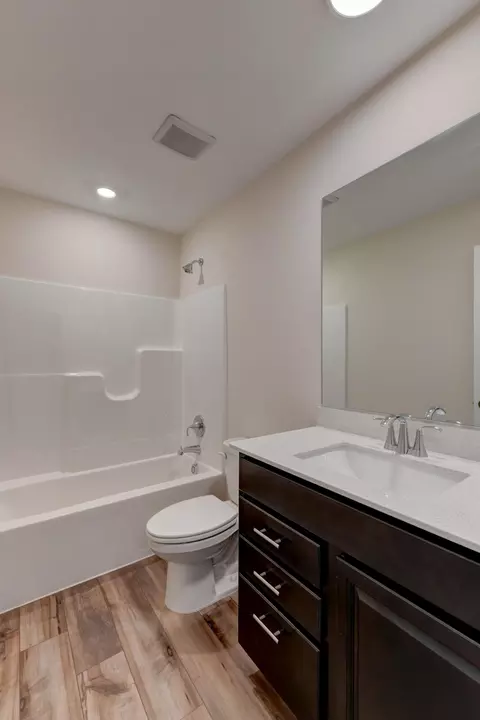 Bath - 8386 Kannon Dr, Lowell, IN 46356 photo 1 of 3
